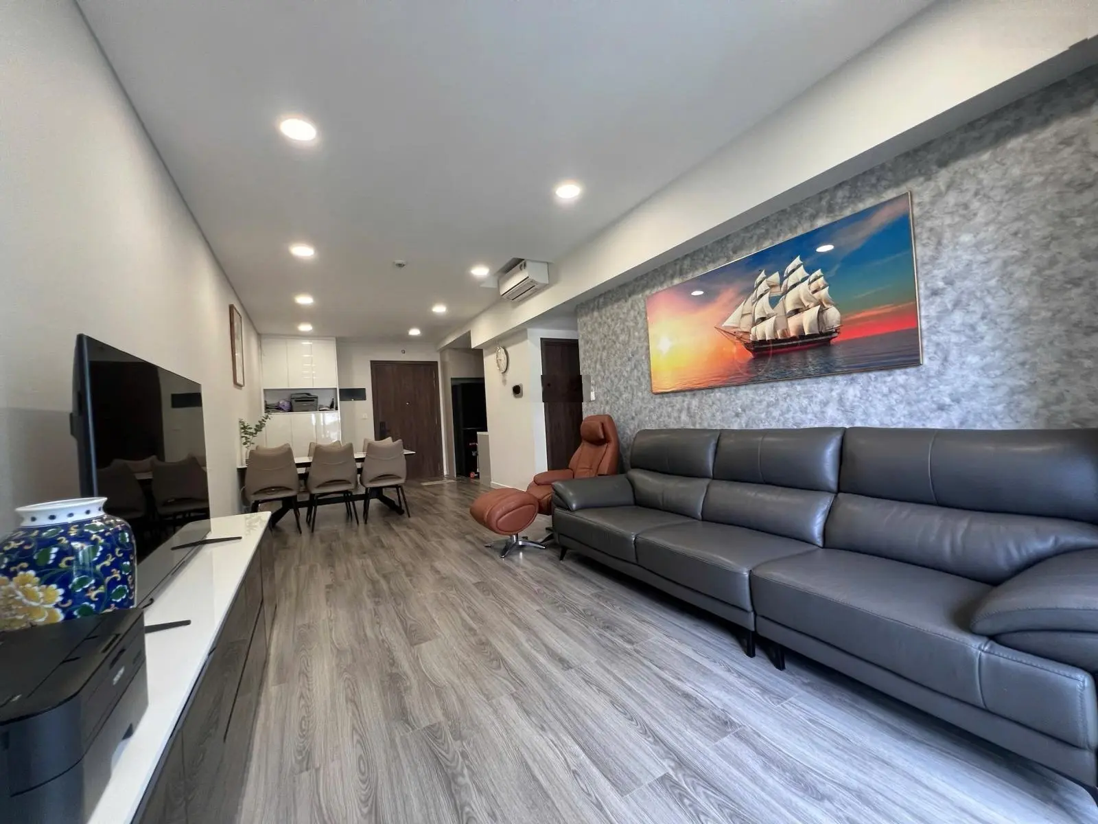 Bán gấp Diamond Brilliant 2PN - 2WC (96m2) view nội khu, giá tốt chỉ 5,050 tỷ