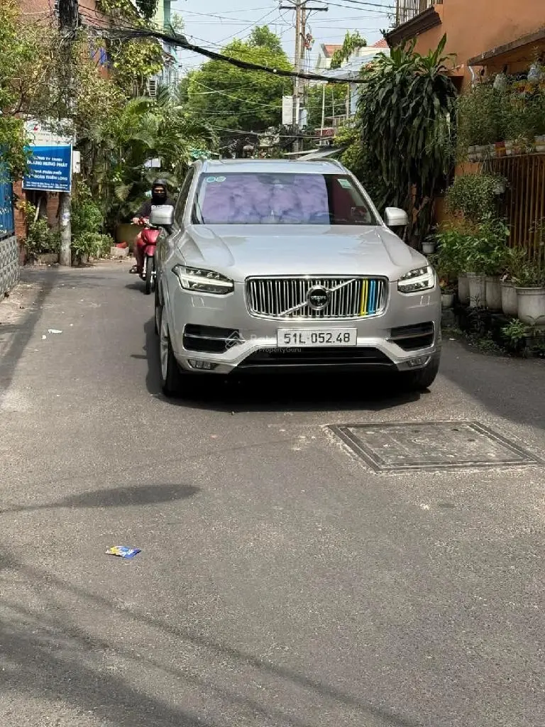 Chủ rất gấp bán, giảm chào liên tục. khách ưng là chốt hậu giang - quận 6 - 2 phút r