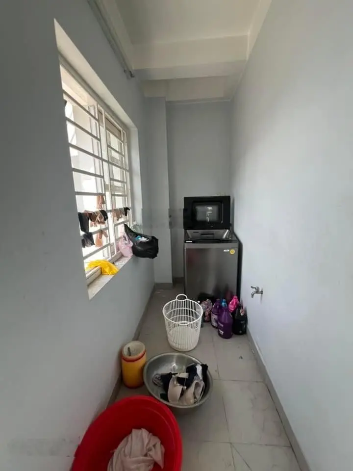 Bán nhà 5.9x16m, 4 tầng, đường 6m Trần Thái Tông, hẻm 42 đẹp xe tải tránh nhau, sổ hồng; 9.6 tỷ TL