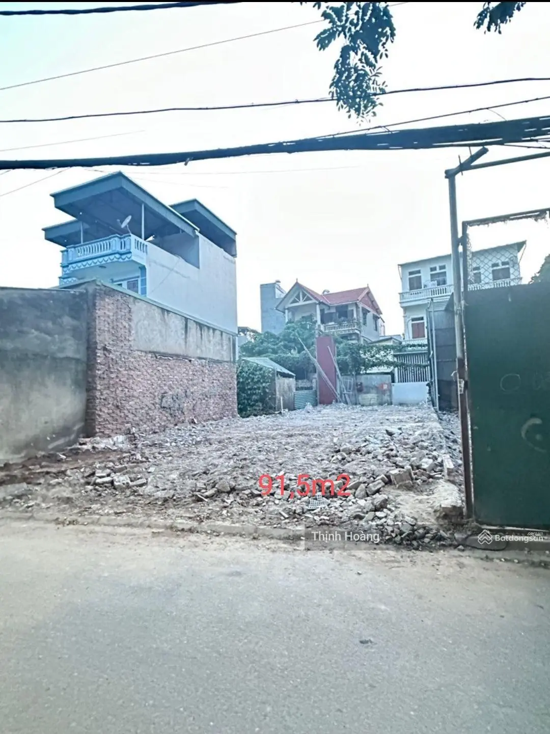 Bán đất trung tâm Thạch Bàn 91,5m2, ngõ ô tô tải thông đã tách sổ sẵn