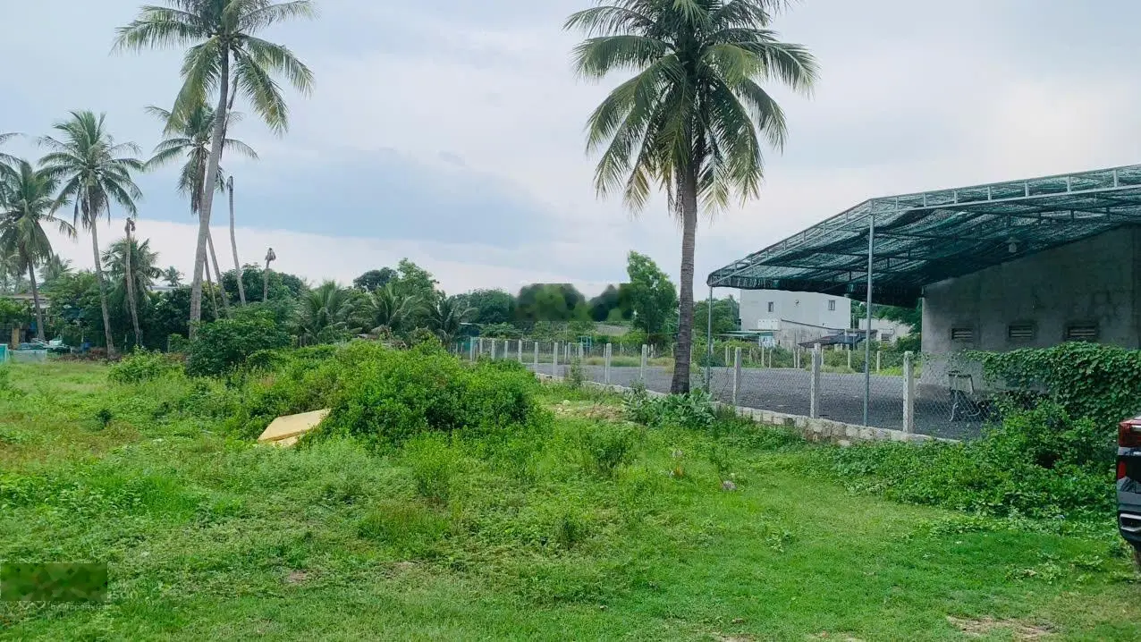 Cần bán gấp lô đất ngang 10m gần CF King đường Nguyễn Du tại Cam Phúc Bắc
