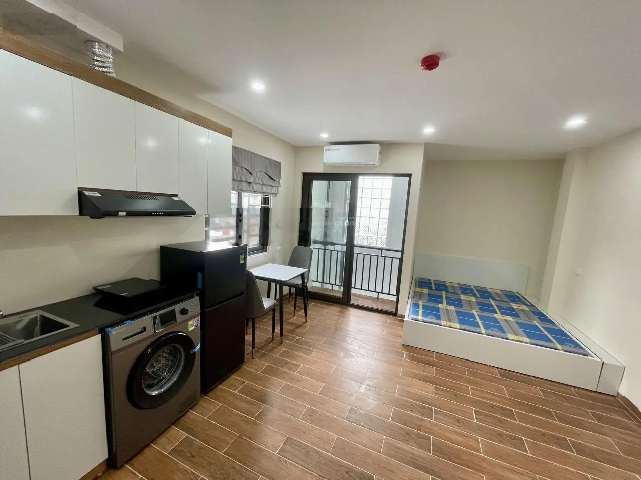 Bán chung cư mini tại phố 143 Nguyễn Chính, Quận Hoàng Mai, 70m2x7T mới tinh, thang máy ngõ ô tô