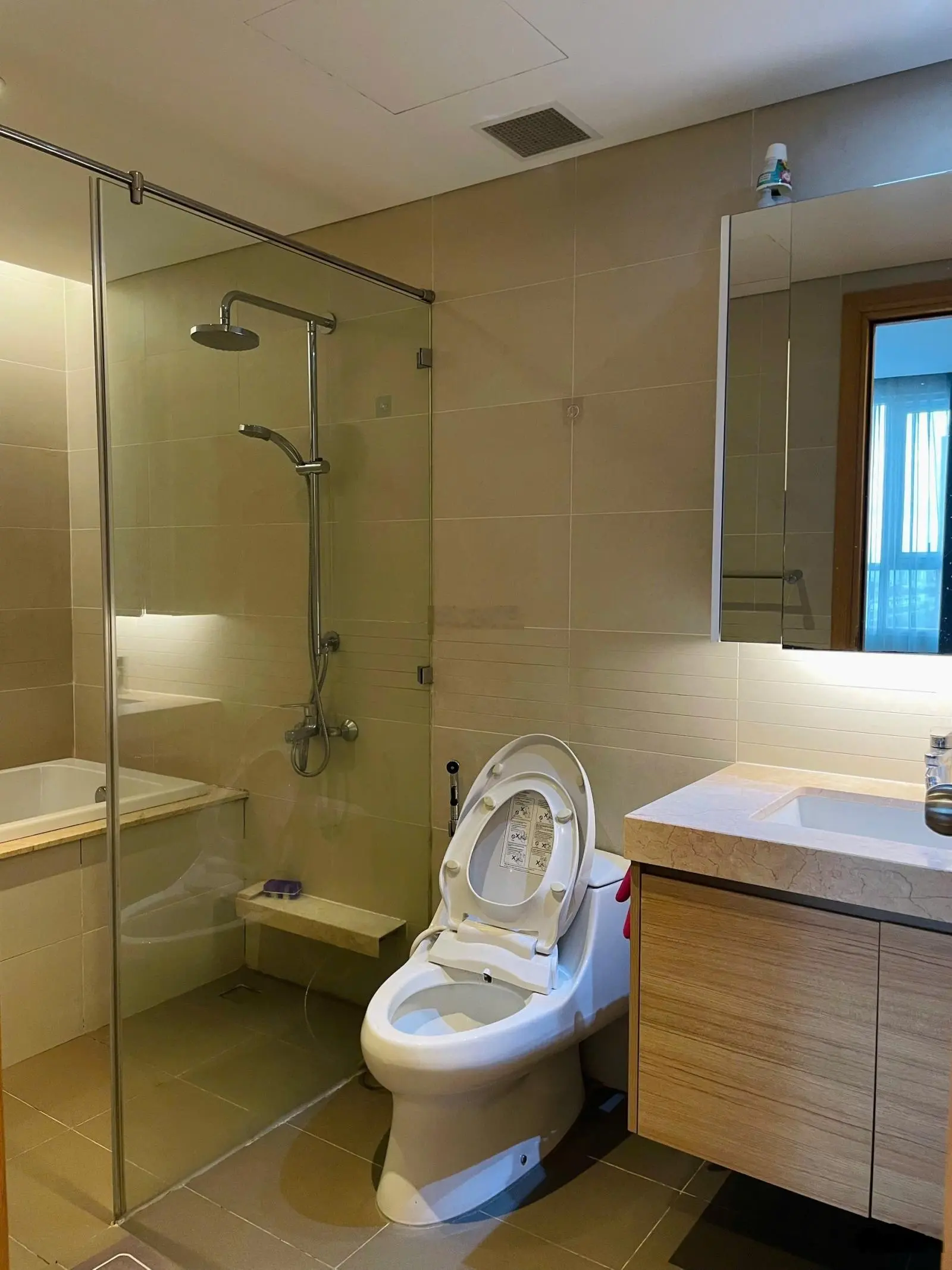 Căn hộ chung cư tại Sarimi Sala, Phường An Lợi Đông,Với diện tích 88m2, 2PN + 2 WC, giá 10,4 tỷ.