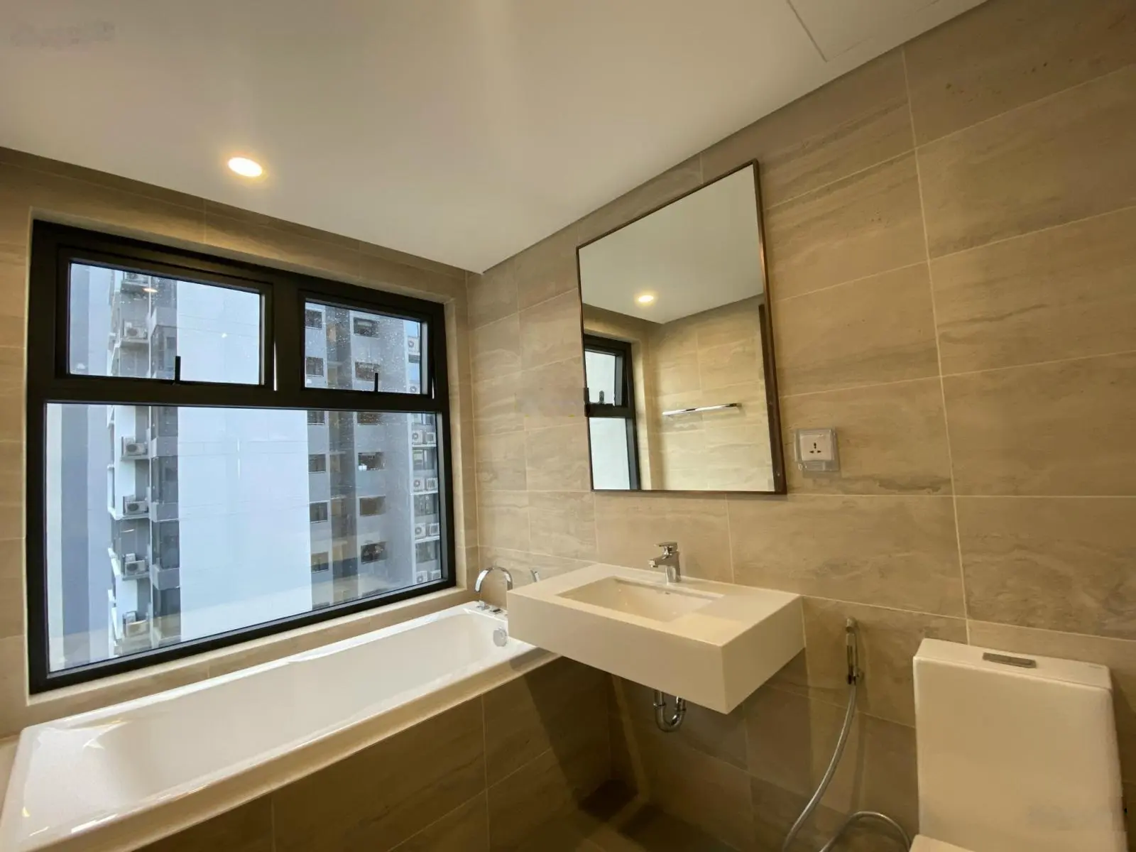 Bán CH One Verandah Quận 2 nhận nhà ở ngay. Căn 1PN - giá từ 4,3tỷ, 0908 207 ***