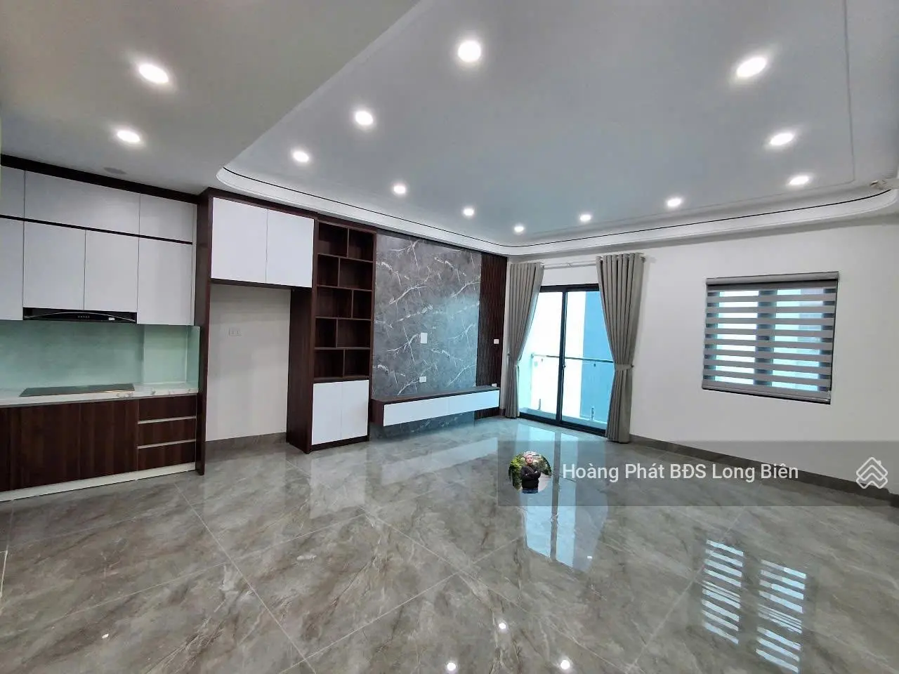 Bán nhà 48m2 x 6T thang máy tại Long Biên. Cách 1 nhà ra mặt phố Đàm Quang Trung. Lh 0965858116
