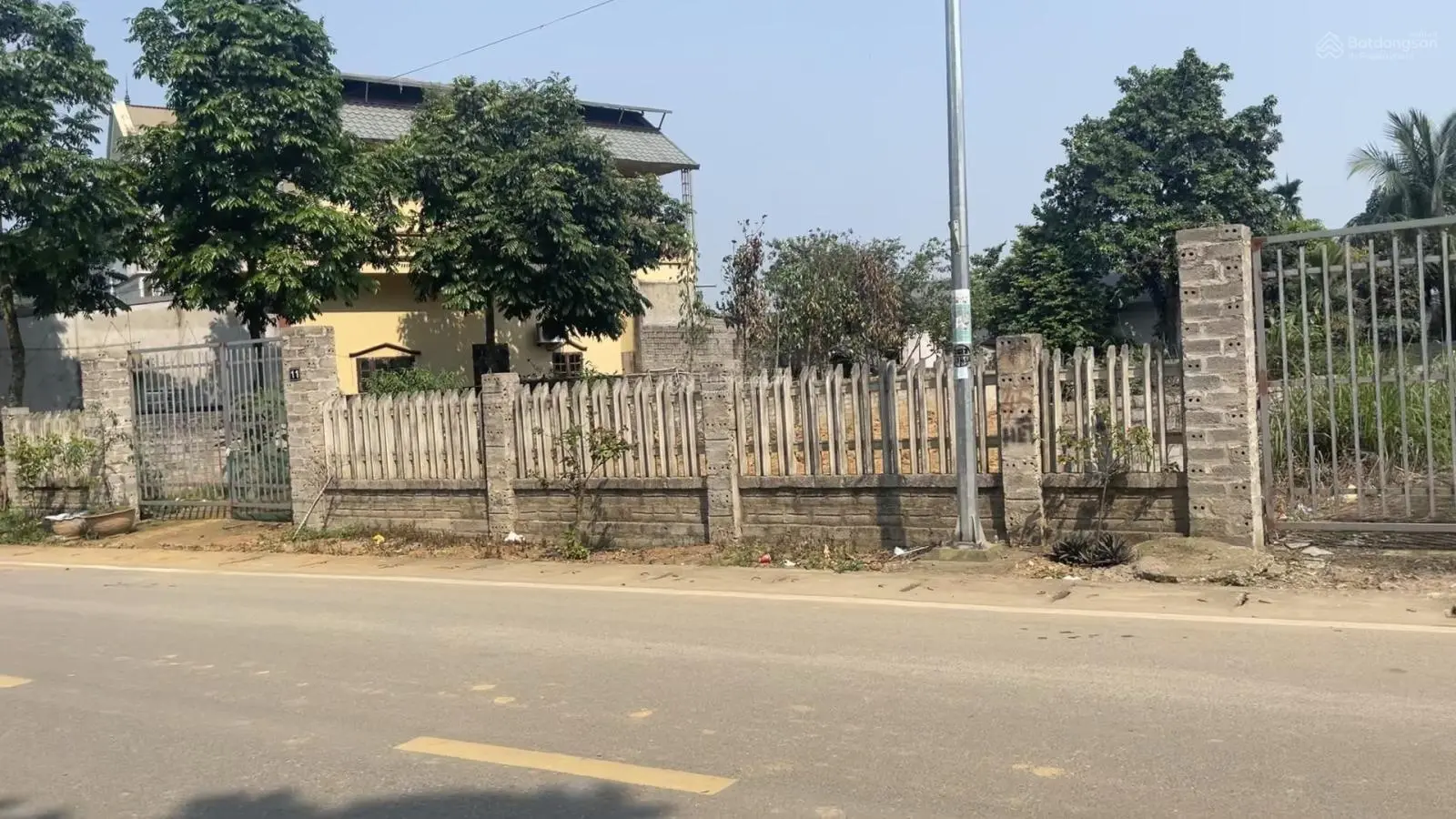 Bán đất mặt đường nhựa trục chính xã Vân Hoà, LH ngay em Công SĐT: 0964 178 *** để sở hữu lô đất này