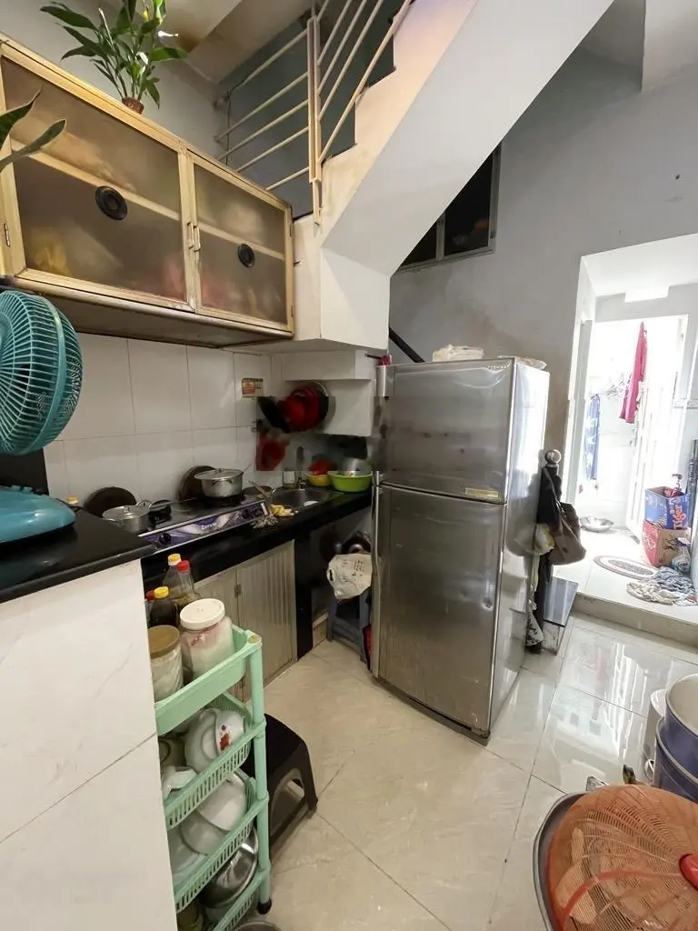 QUẬN 4- NHà 3 LẦU, 3WC, Đường trước nhà 3,6m, 3,45 tỷ,