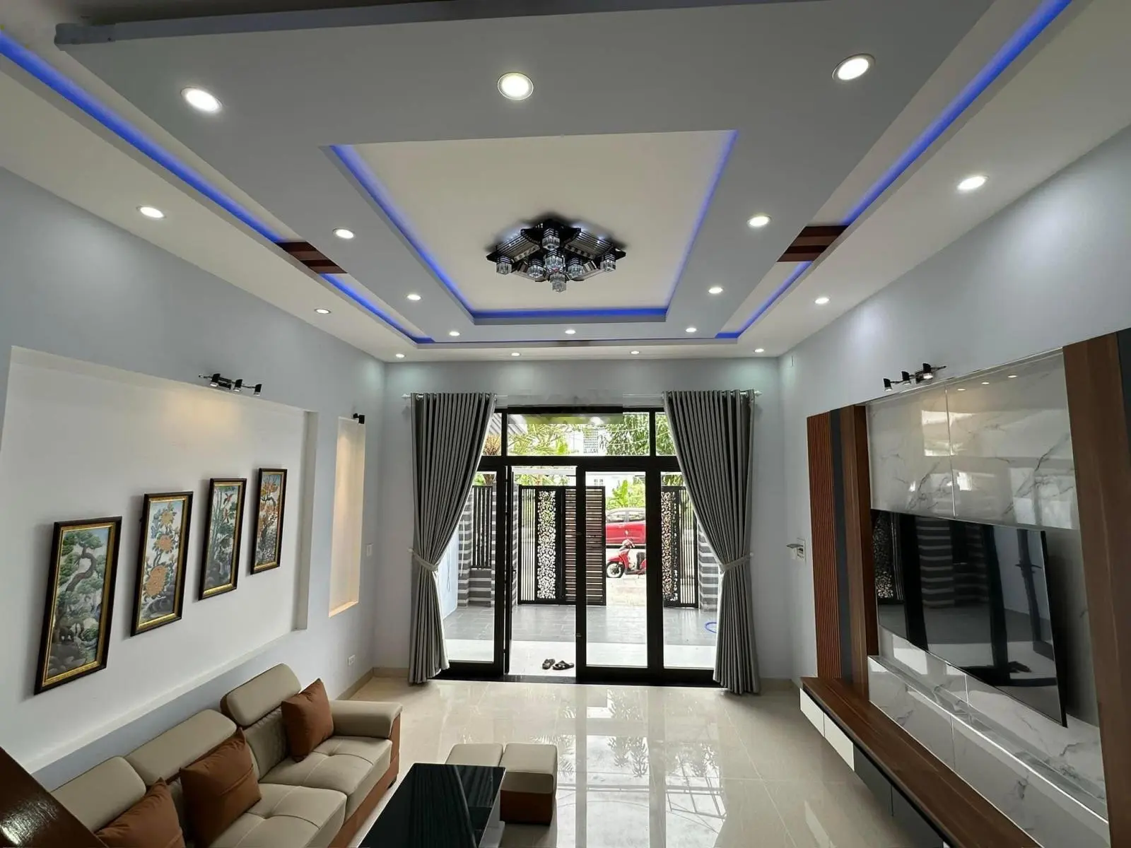 Cần tiền bán gấp nhà 3 tầng đường Bùi Công Trừng, Hoà Xuân, Cẩm Lệ, Đà Nẵng