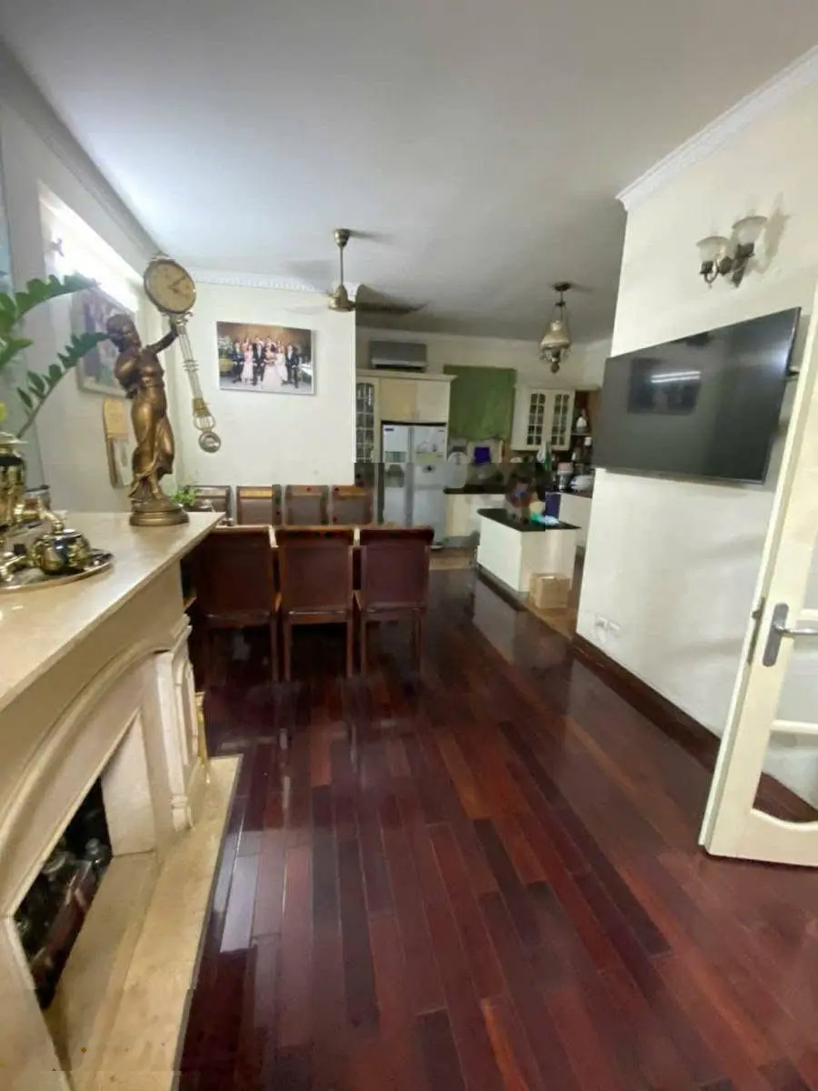 Mặt phố Trích Sài - lô góc 3 mặt thoáng 5 tầng thang máy view trọn Hồ Tây 64 tỷ 64m2 MT 6m