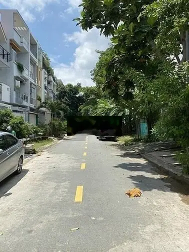Bán gấp lô đất 5x20(100m2)giá 1ty499 trong KDC hiện hữu gần bến xe Q8
