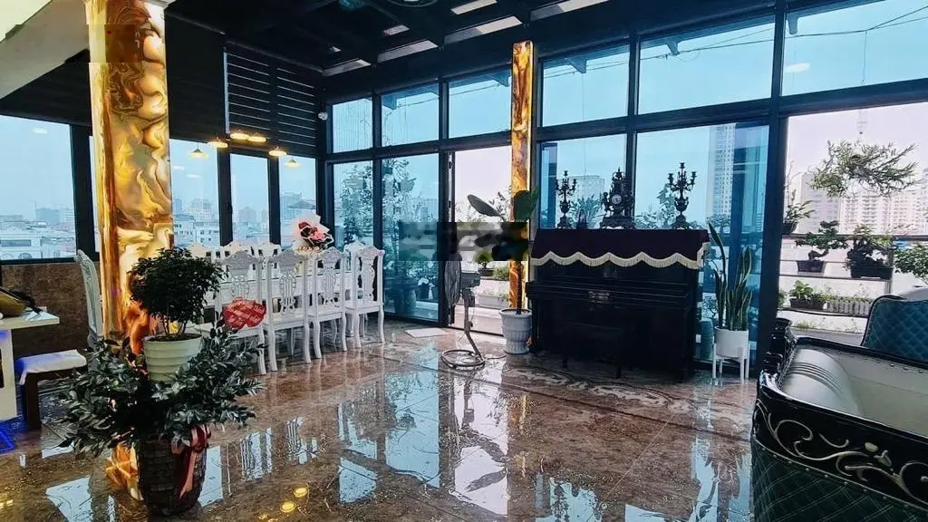 (Mặt tiền 9.9m) mặt phố Phan Văn Trường, Cầu Giấy, 99m2 10 tầng giá 68 tỷ