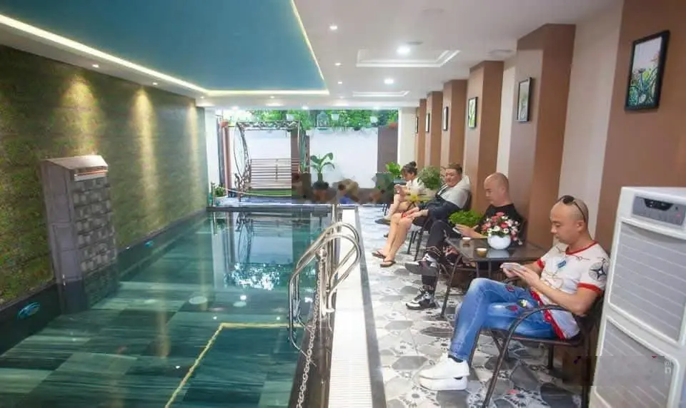 Chỉ 29,x tỷ: bán tòa nhà CH dịch vụ Đà Nẵng- gần đường Hồ Xuân Hương: 10x18m- 7 tầng 20 căn 10PKS