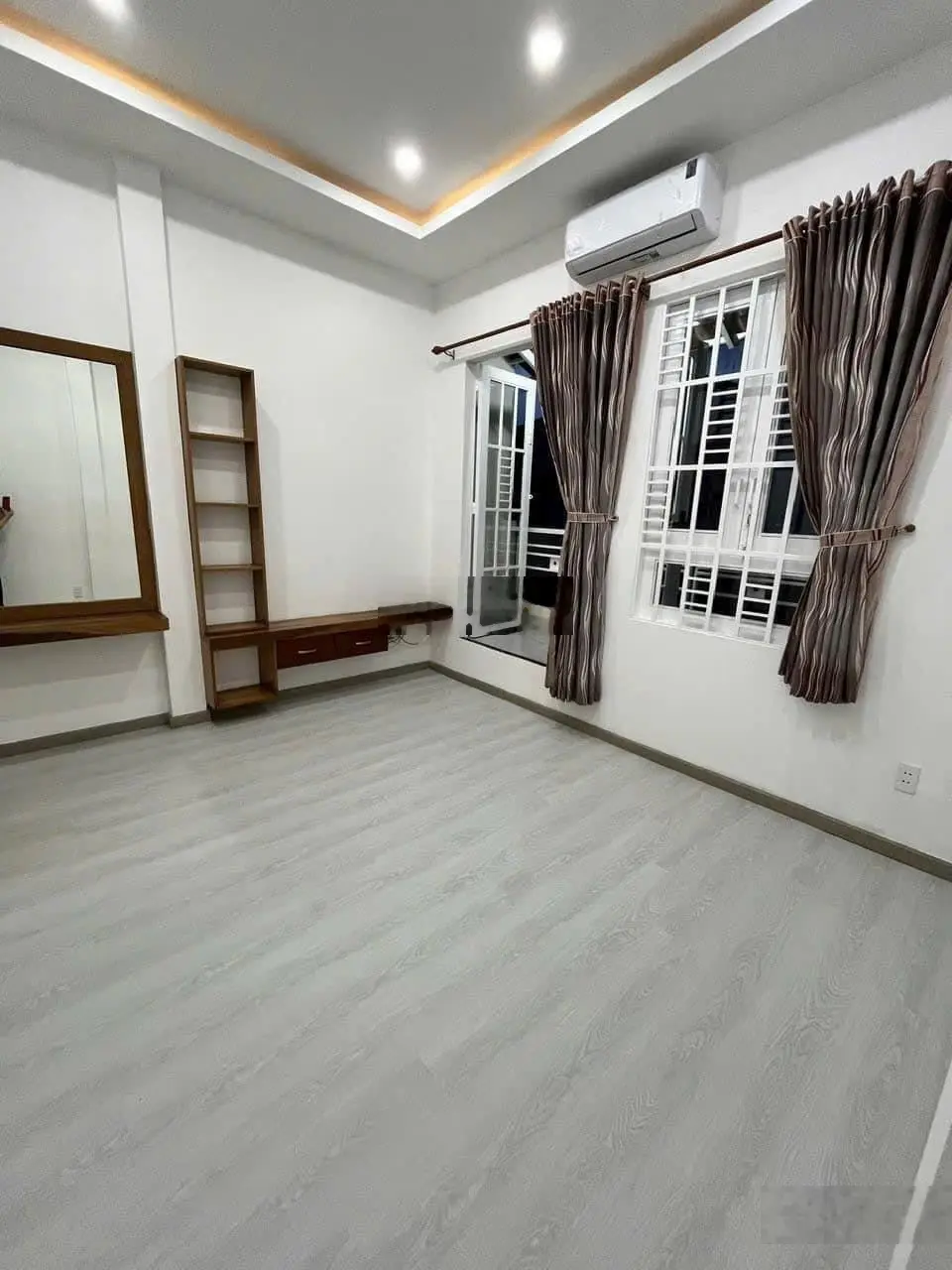 Bán nhà chính chủ Quận 2 giá tốt nhất khu vực Đ. Trần Não DT (60m2) vị trí hẻm 4m