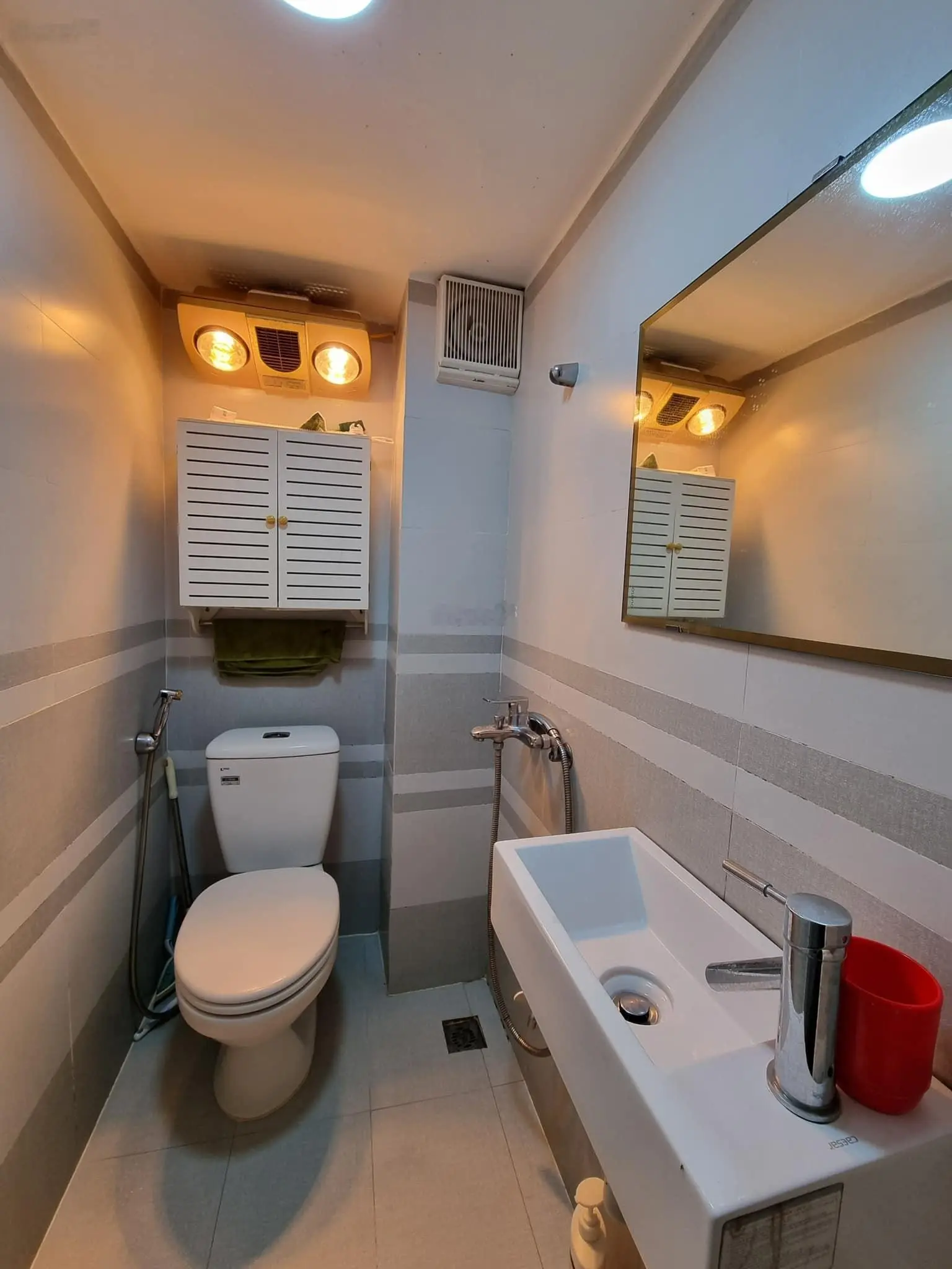 Bán nhà mỹ đình, dân xây, sát phố, 30m ra ô tô, đủ đồ, ở ngay, lô góc, sổ đẹp, 40m2, nhỉnh 6 tỷ