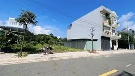 Cần bán lô đất cực đẹp MT Đ. Tạ Văn Sáu, TT Đất Đỏ Bà Rịa 120m2/SHR. Ngay UBND Đất đỏ