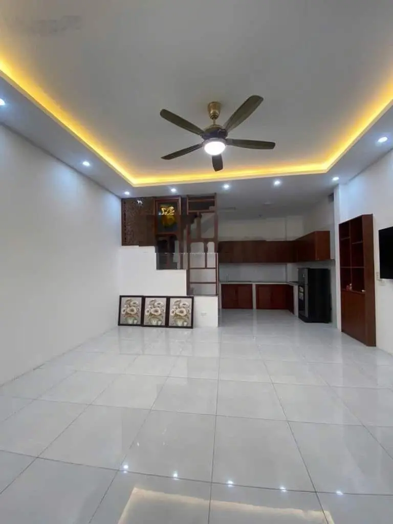 Còn sót một căn nhà đẹp Tả Thanh Oai làng Tó 36m2 4 tầng chỉ 3.3 tỷ. Gần ô tô nhà dân xây