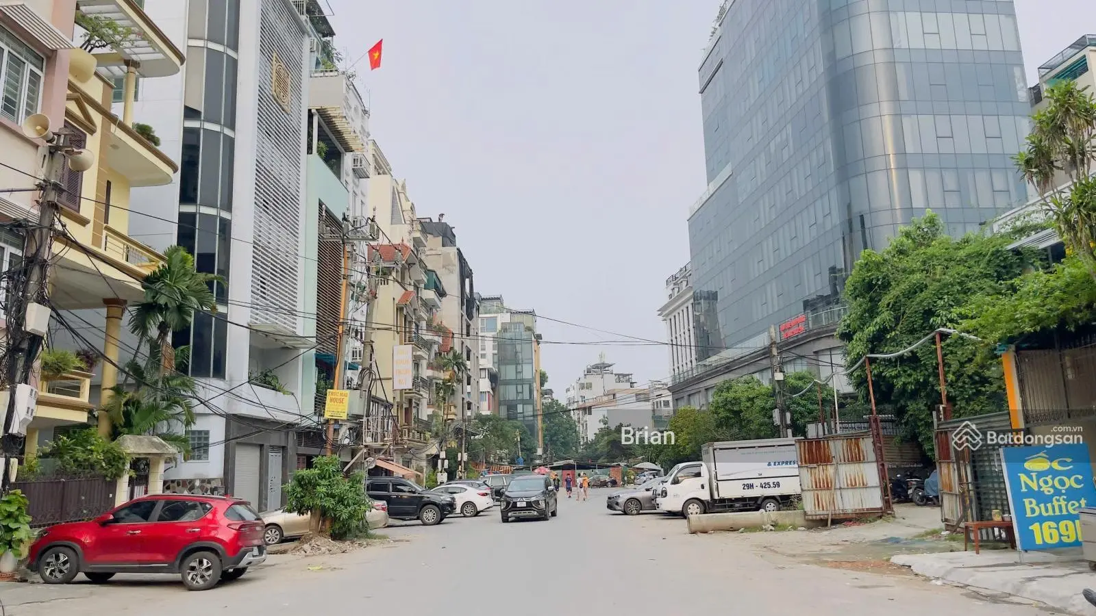Bán nhà ngõ 36 Giang Văn Minh DT 88m2, MT 4.8m, ô tô tránh, vỉa hè, 2 thoáng