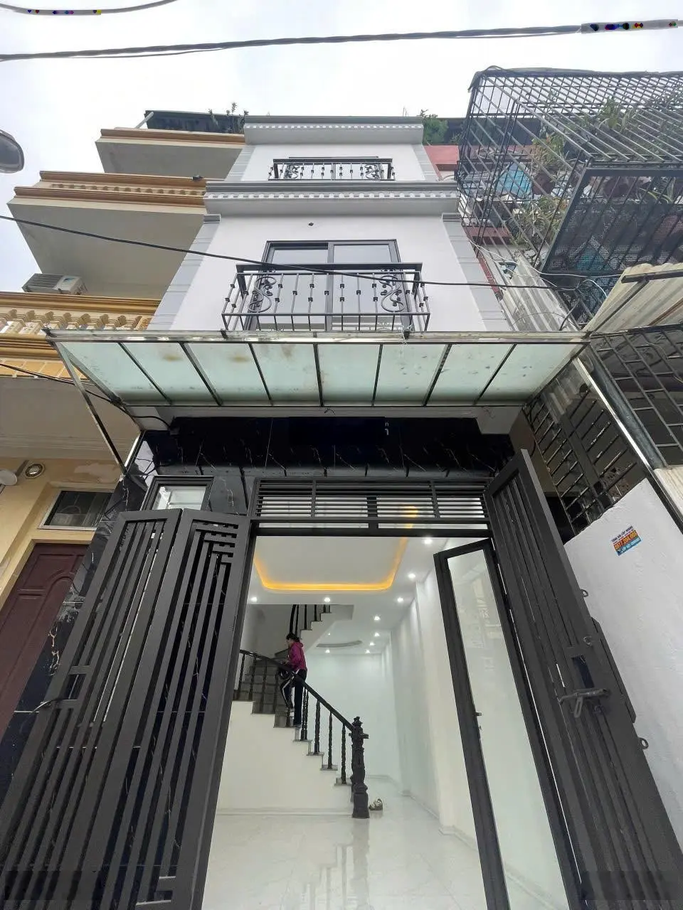 100m ra vòng xuyến Lê Trọng Tấn, 41m2-6,5tỷ=150tr/m2. SĐCC - TT chuẩn 100%. Thương lượng thoải mái