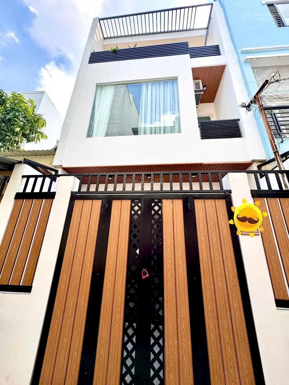 Bán nhà đường số 26, Phường Hiệp Bình Chánh. Hẻm xe hơi, nhà 1 trệt 2 lầu có 3PN 4WC