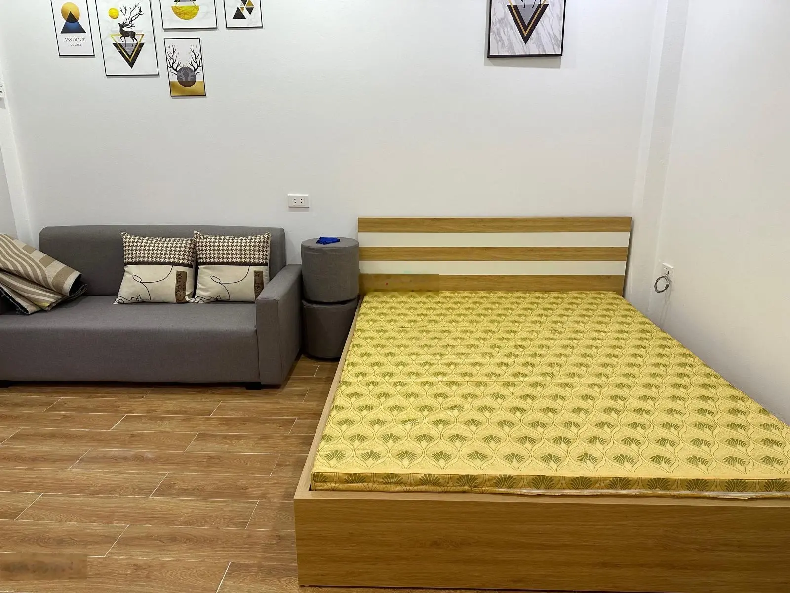 Bán toà nhà căn hộ dịch vụ phố Bạch Mai, liền kề ĐH Bách - Kinh - Xây 79m2 x 6tầng đủ đồ đẹp 12,9tỷ