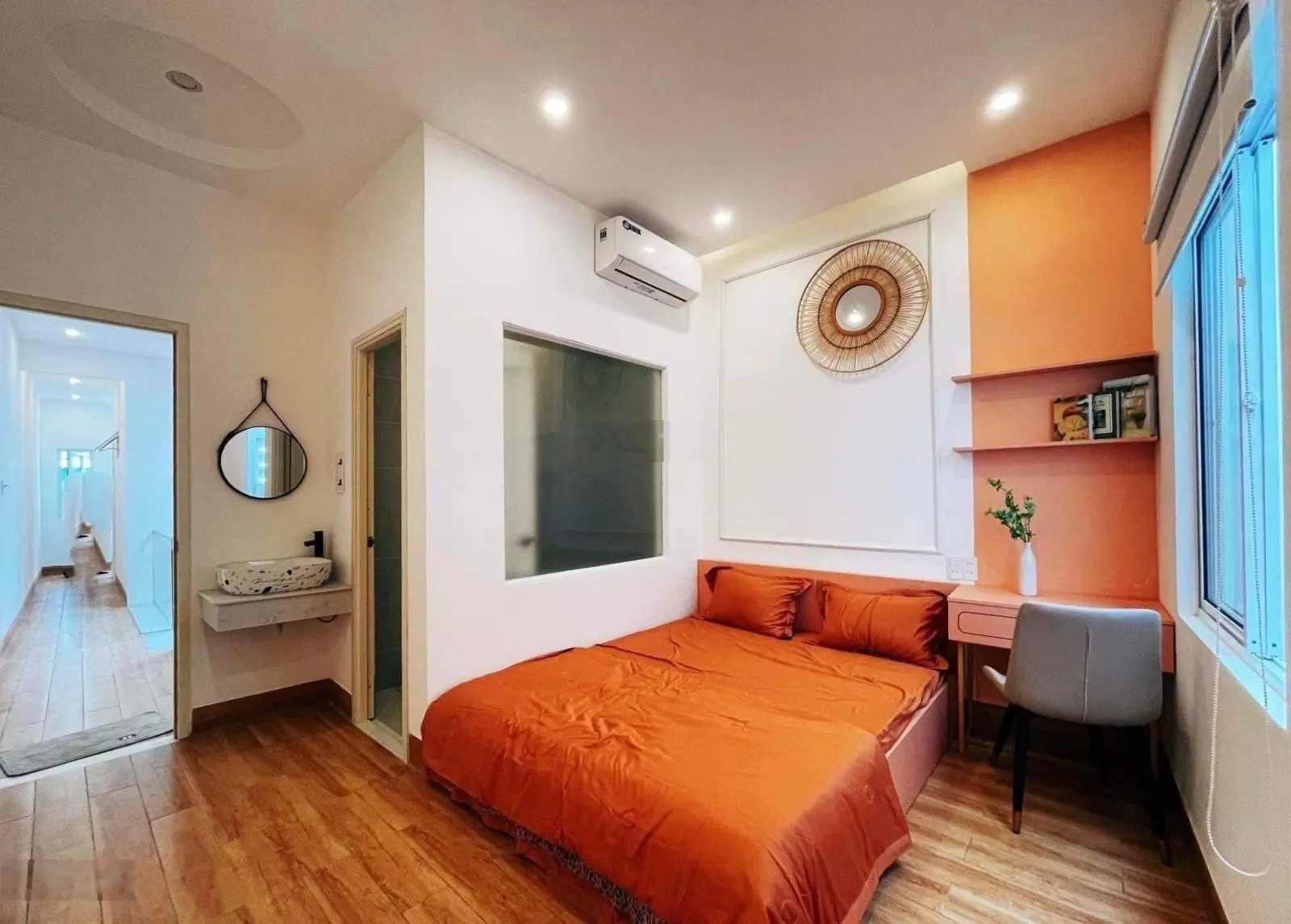 Kẹt tiền chủ bán gấp nhà ngay trường Tiểu Học An Phú Tây, Bình chánh giá 3tỷ/60m2 nội thất đẹp, SHR