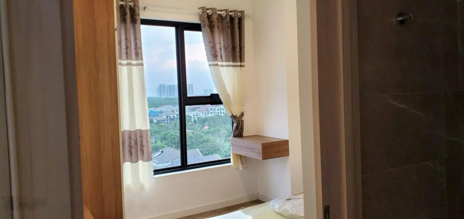 Bán căn hộ Hưng Phúc Premier 69m2, 2PN, 2WC giá 5.2 tỷ bao thuế phí