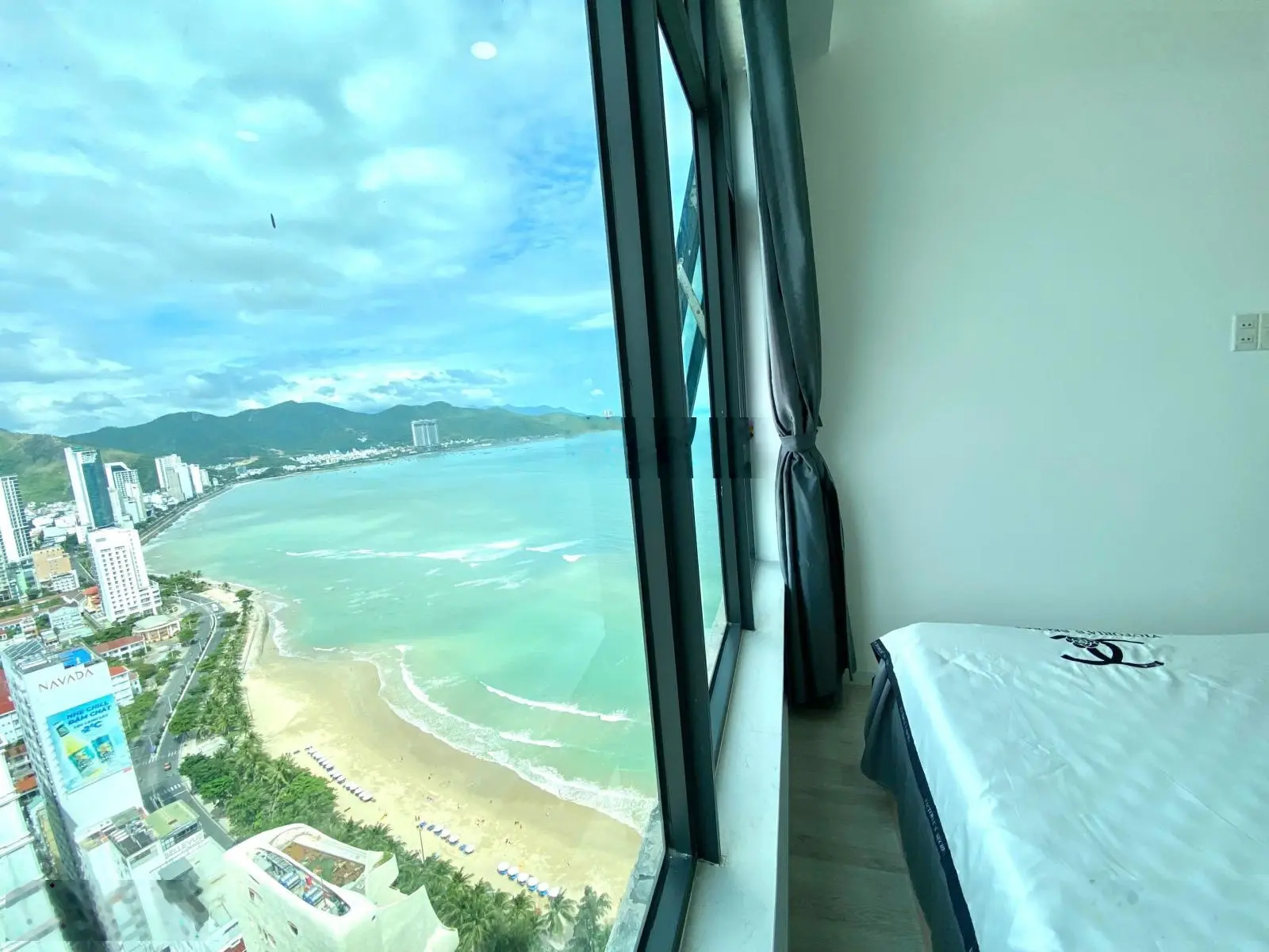 Rẻ hơn thị trường hẳn 100 tr - bán căn hộ 2 phòng ngủ view biển 3724 OC1A hàng siêu hiếm siêu hot