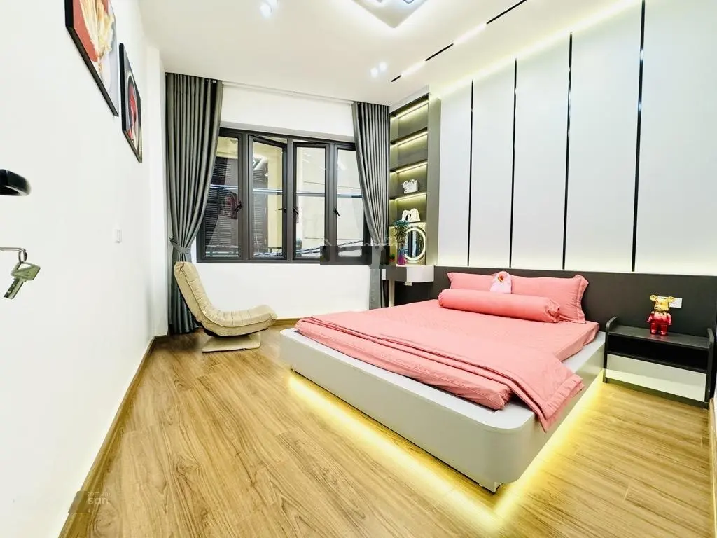 Nhà siêu hiếm, Ngọc Khánh, Ba Đình 38m2 x 4tầng, ngõ to rộng KD, lô góc 2thoáng, giá 8, x tỷ