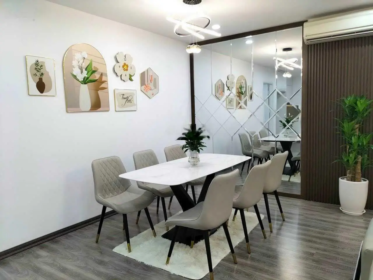 Chính chủ bán CC Phú Gia Số 3 Nguyễn Huy Tưởng, căn góc Đông Nam 3 ngủ 117m2 giá 6.2 tỷ 0397 354 ***