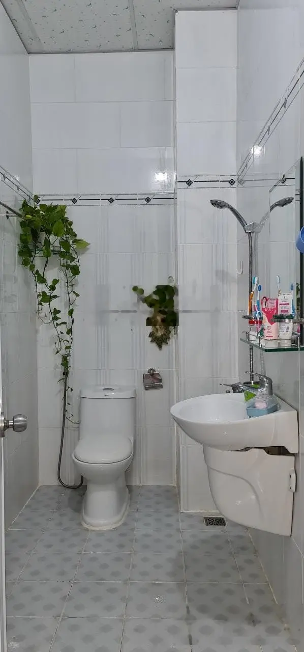 P. Long Trường - 3.5 tỷ hẻm xe hơi - 51m2, 2 tầng - 2PN 2WC