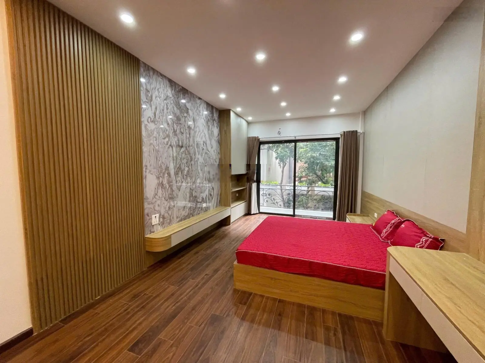 Bán nhà Phùng Chí Kiên, Cầu Giấy, mới koong 56m2 6 tầng thang máy ô tô vào nhà giá hơn 15 tỷ