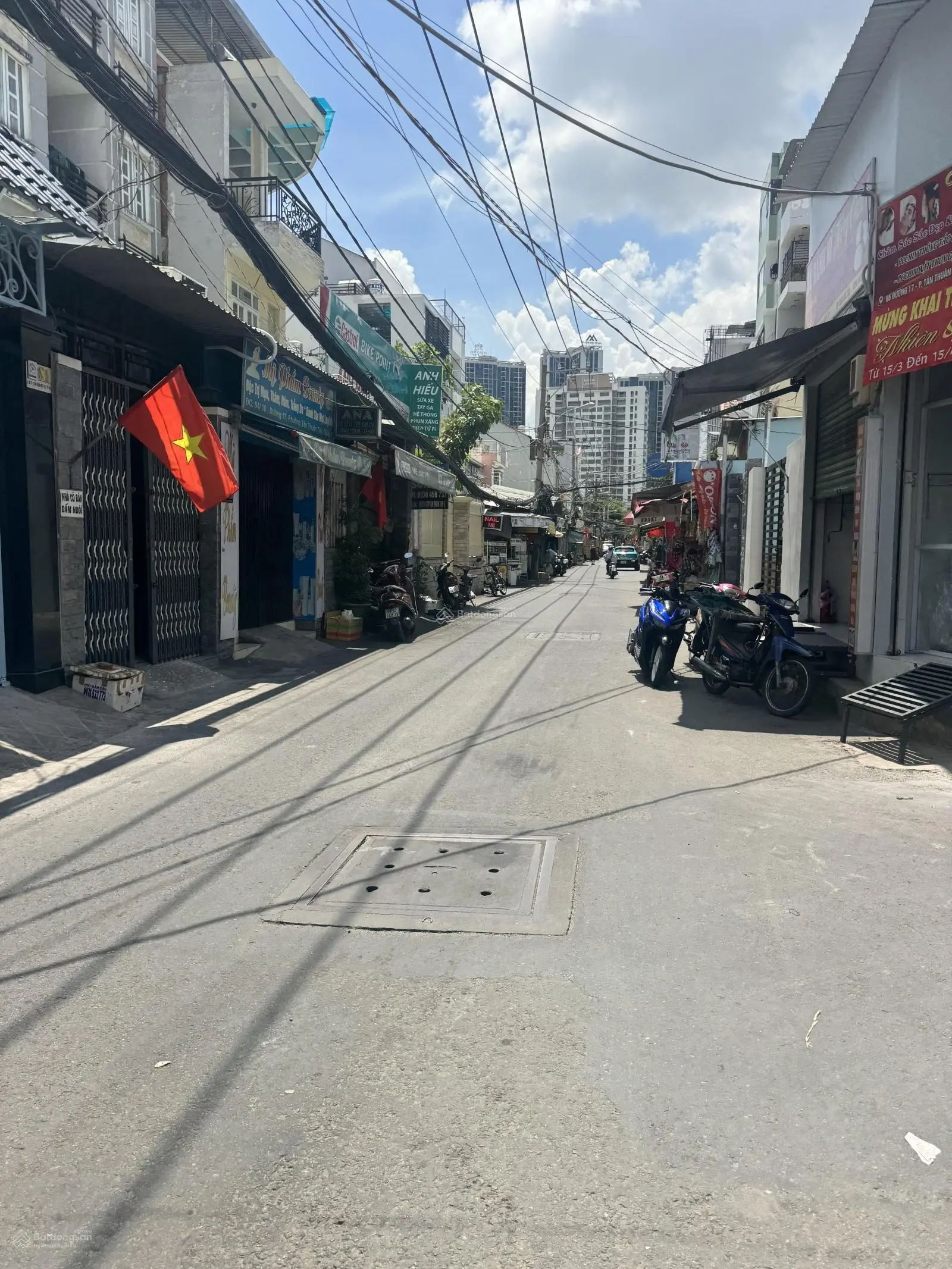 Định cư nước ngoài cần bán nhà hẻm 1 sẹt đường số 17 Lâm Văn Bền Quận 7