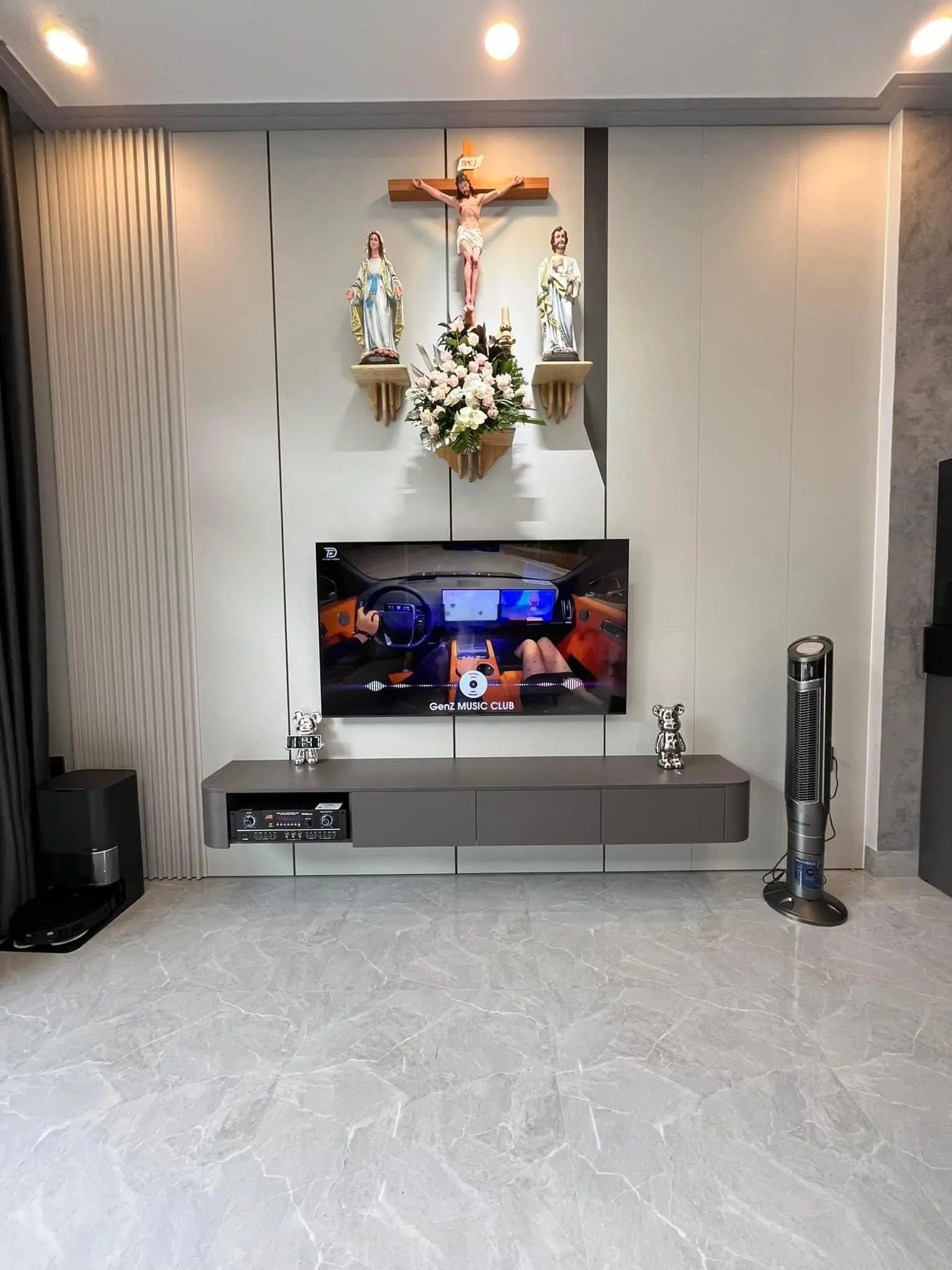 Chỉ 4 tỷ 6 có nhà 70m2 (5x14) - Full nội thất - Có Gara ô tô - Đẹp mê ly - Trung tâm Quận Bình Tân
