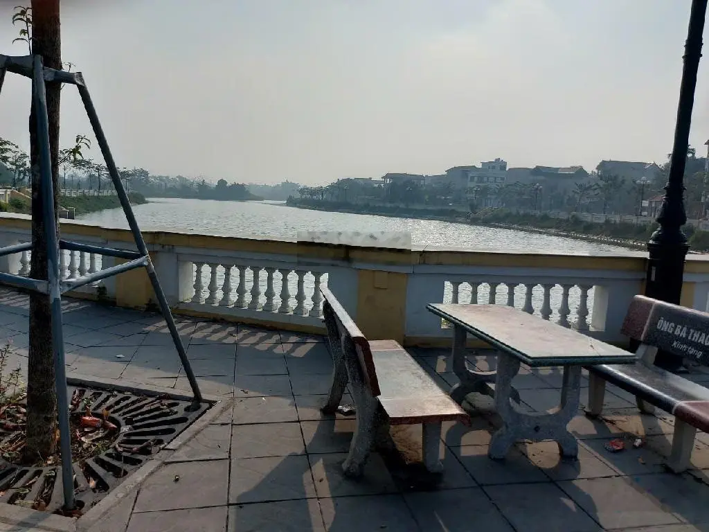 Bán gấp mảnh đất cực đẹp mặt tiền rộng ,ô tô tránh ,gần hồ 3,5tỷ ở nguyên khê ,đông anh