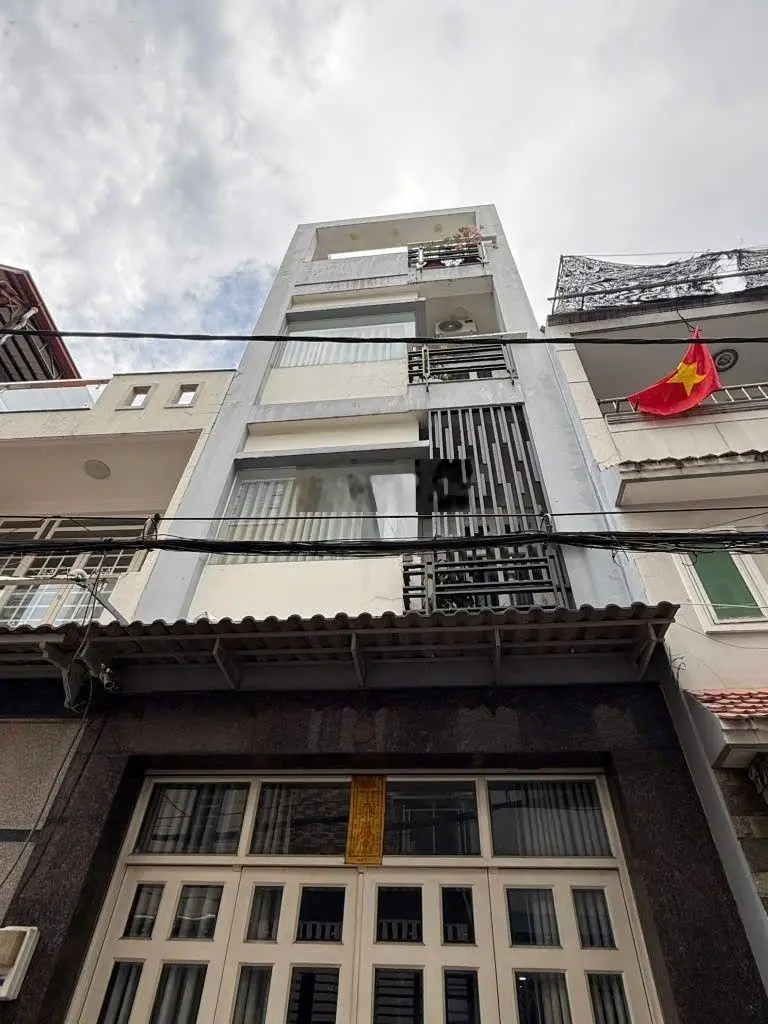 5 tỷ 39, bành văn trân, giáp q10, chợ nghĩa phát , hẻm trước nhà 4m - nhà 5 tầng - 32m2