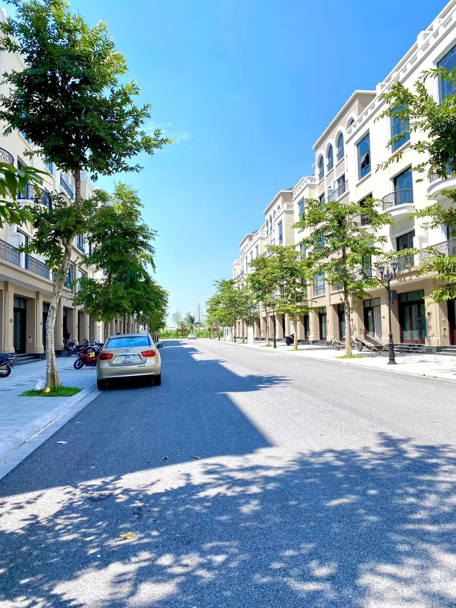 Chỉ còn 5 căn cuối cùng 80m2 giá chỉ từ 9,1 tỷ rẻ nhất Vinhomes Ocean Park 2. LH: 0979 579 ***
