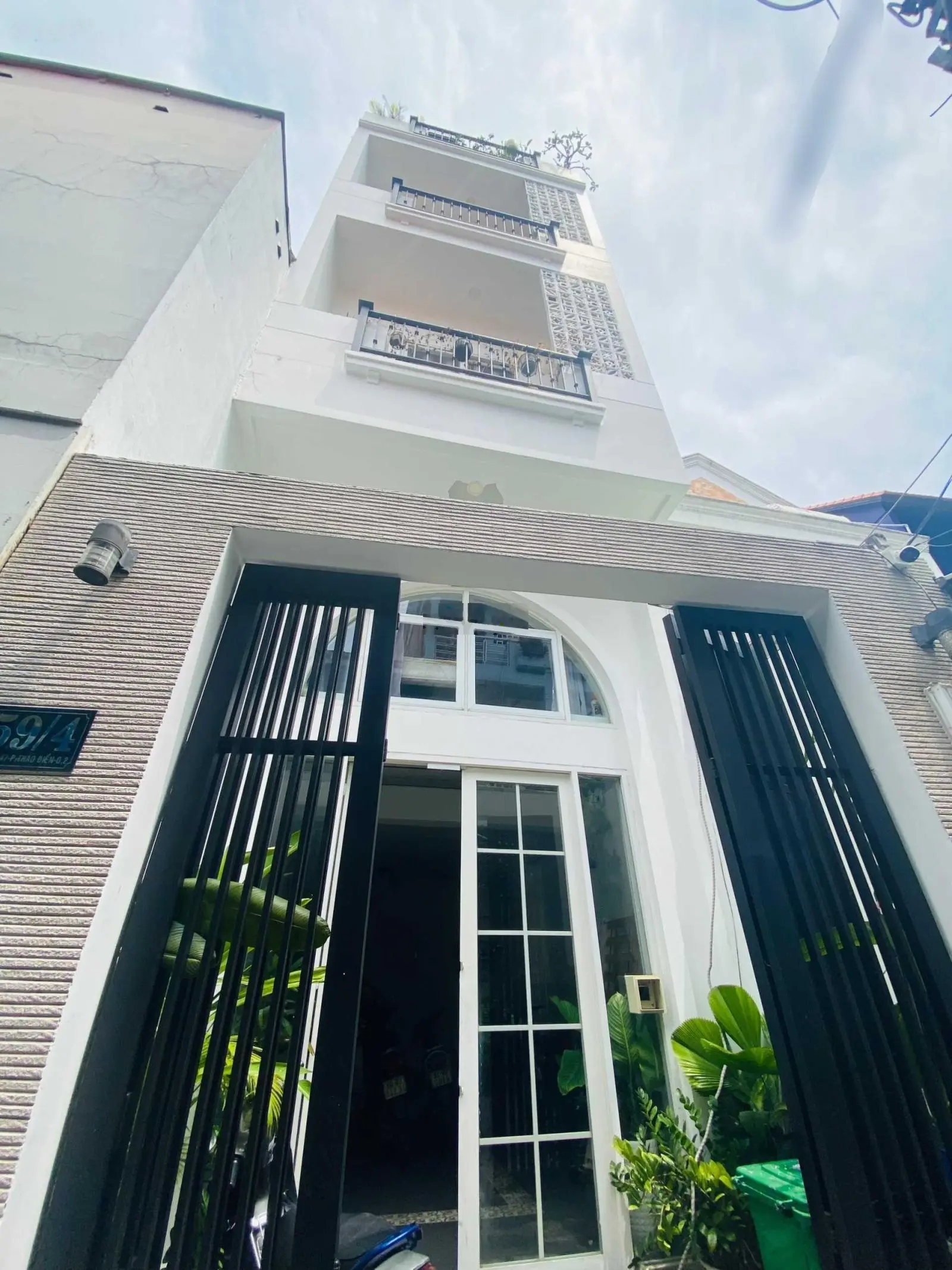 Bán 8 phòng CHDV thu nhập 58tr/ tháng Thảo Điền Q2, 4 lầu, view Landmark cực đẹp, thu nhập cực tốt
