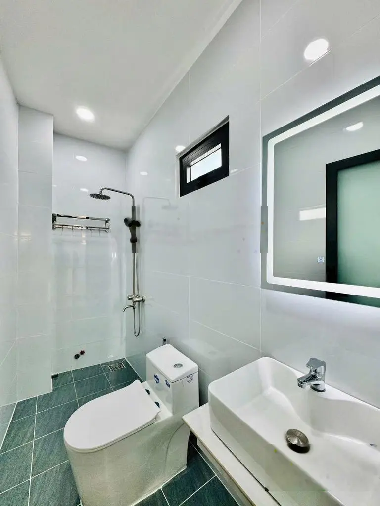 Siêu phẩm - gần đại học công nghiệp - lý thường kiệt - ngang 4.5m.