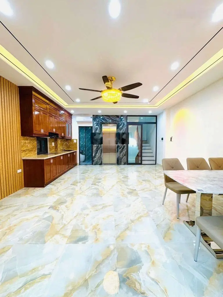 Bán nhà đẹp thang máy nguyễn văn cừ long biên hà nội 50m2
