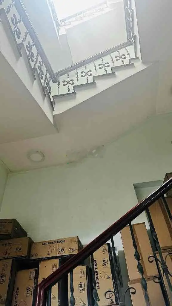 *Mặt Tiền 4 x 21* 4 tầng- Ký Hoà- 25t (ko lộ giới)