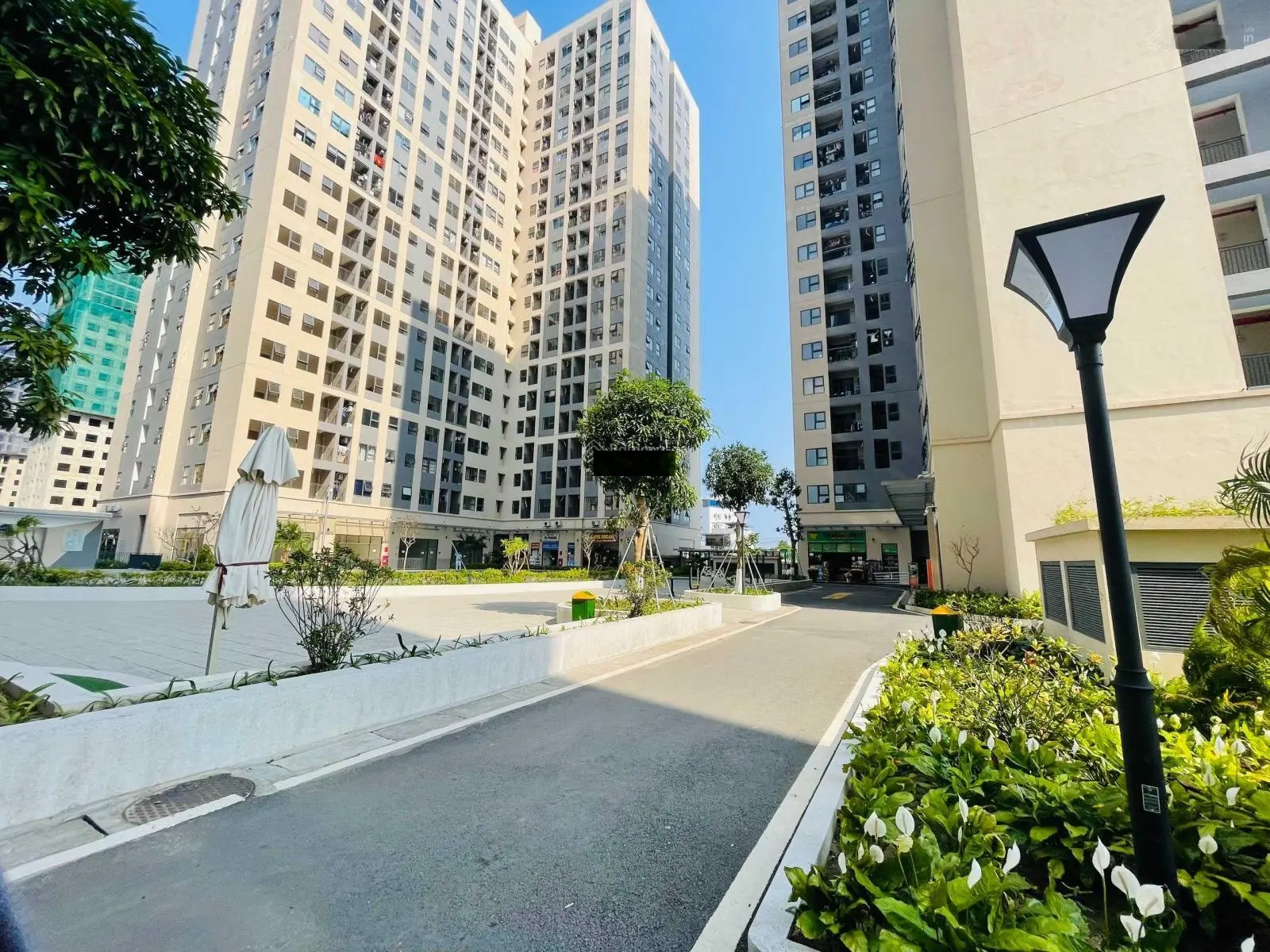 Chính chủ bán căn hộ 70m2 tại Liên Chiểu, view biển Nguyễn Tất Thành, nhà mới 100%, bán rẻ