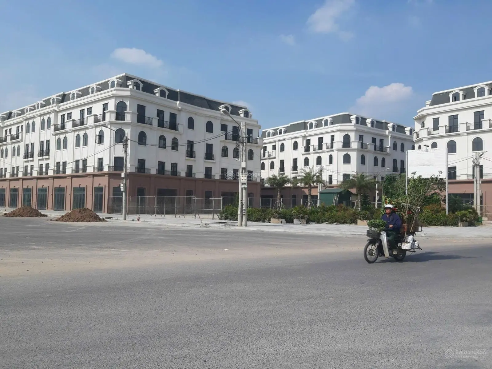 Bán Nhà Biệt Thự tại Sơn Đồng Center, giá chỉ 11X tỷ sẵn sổ giao dịch