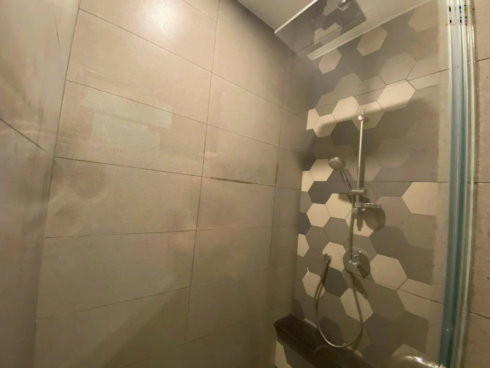 D'edge Thảo Điền: 2 bedr - 94m2, Full nội thất. Giá 8,5 tỷ, cam kết rẻ nhất TT. Xem căn hộ 24/7