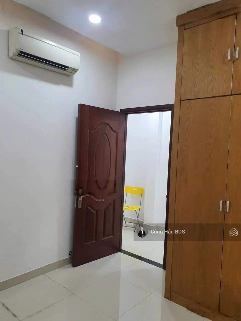 Nhà Trệt- 2 Lầu Sổ Hoàn Công. Gần Chợ Dĩ An 1. DT: 104M2 (5x 21m). Đường 5M. Giá: 5 Tỷ TL