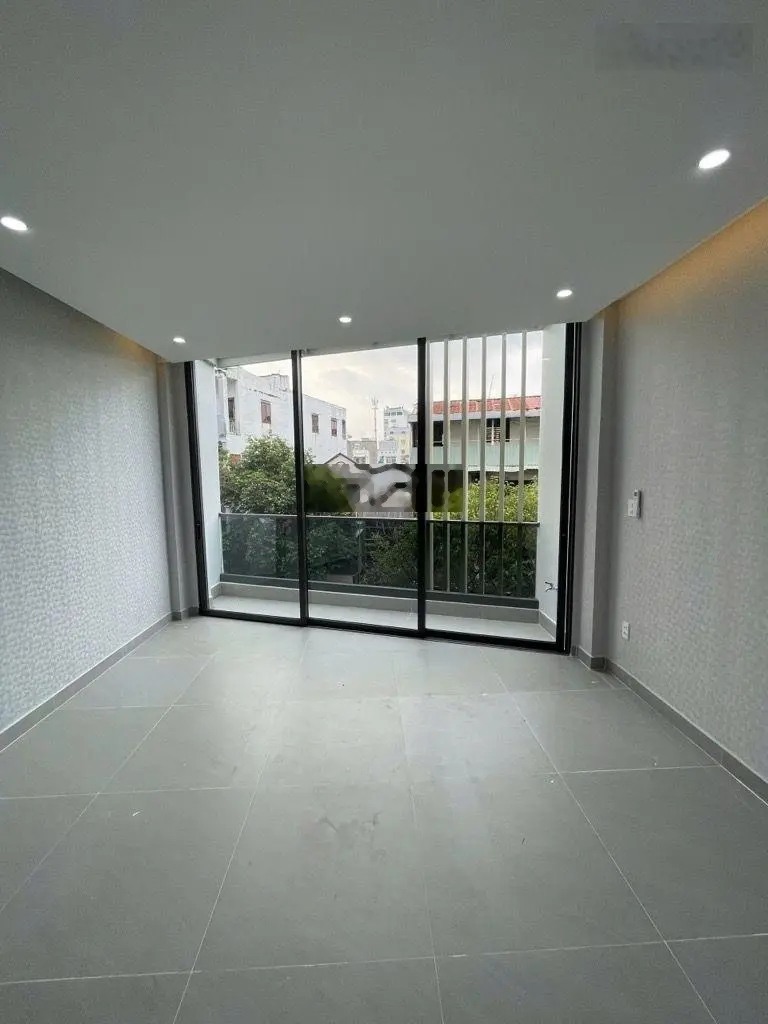 Mặt tiền KD đỉnh cao,hiếm có khó tìm Lê Thị Riêng,Bến Thành Q1. Ngang đẹp hơn 4.3m, giá rẻ bất ngờ