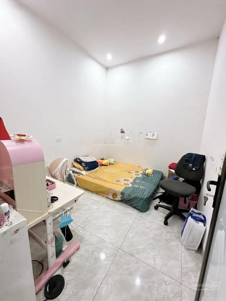 Hàng hiếm tại phố Bạch Mai, 5,8 tỷ VNĐ, 40m2, 3PN, pháp lý đầy đủ. LH: 0779 548 ***