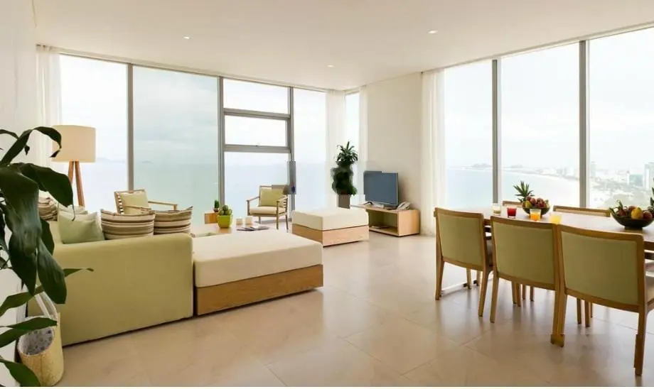 Hàng hiếm! Duy nhất căn góc tầng cao trực diện biển Mỹ Khê Fusion Suite, sẵn sổ hồng lâu dài