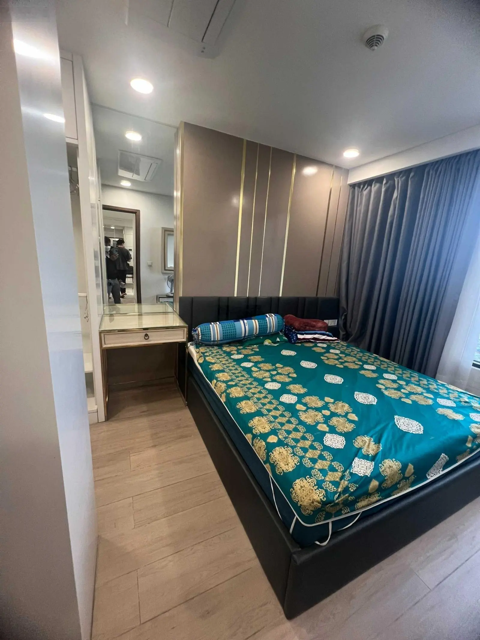 Bán căn hộ Kingdom 101, Block A, 2PN, 2WC, 72m2, full nội thất giá: 5 tỷ 5 (bao sổ), 0908 435 ***