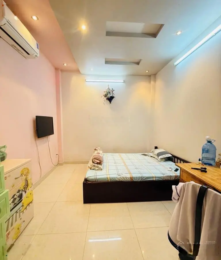 Nhà gần khu k300 tân bình - 65m2- ngang 4.5 m-3 tầng - cách 2 căn ra mt-nở hậu tài lộc-nhỉnh 8 tỷ