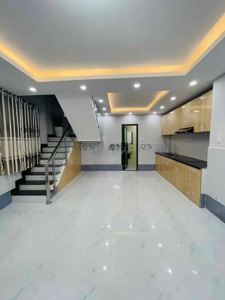 Nhà Bán - Phan Văn Trị / Ngang : 6,7m - Diện tích Sử dụng : 75m2